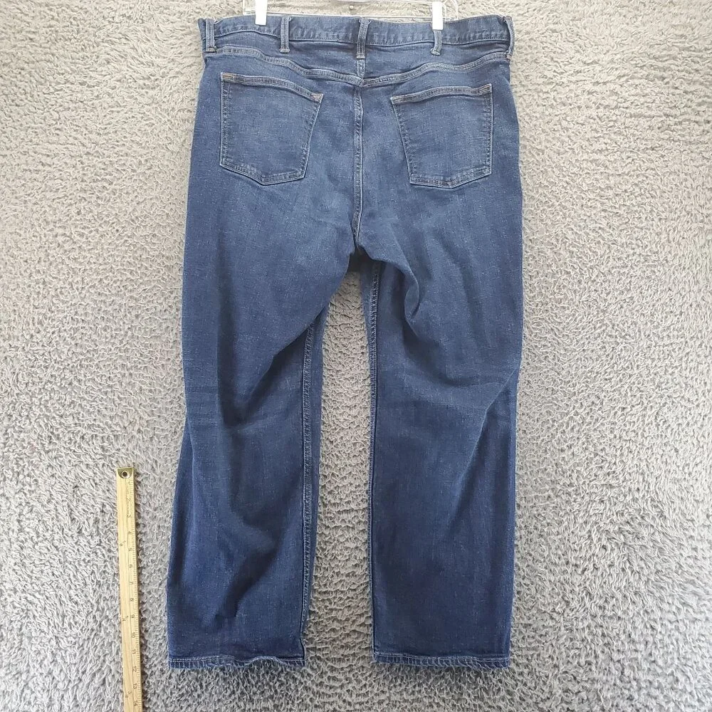 Old Navy Jeans Mens 42x32 Blue Classic Stretch Straight Fit Denim Style - Picture 10 of 11